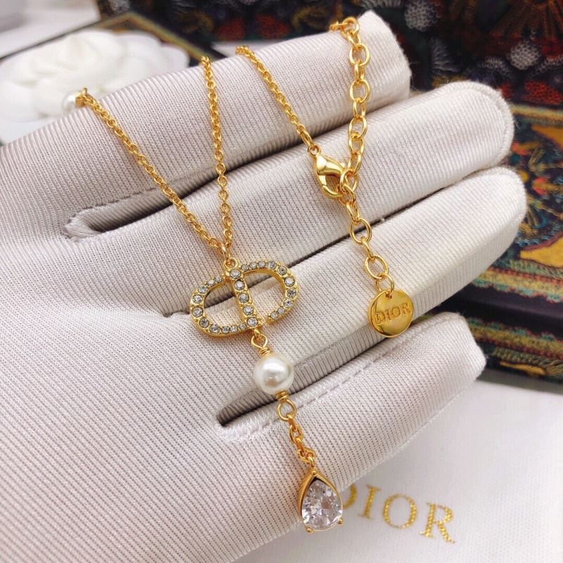 chr1st1an D10r necklaces